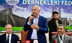 Efkan Ala, Bursa’da Erzurumlularla bayramlaştı: “Birlik ve beraberliğimiz daim olsun”