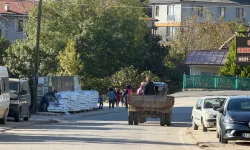 Düzce'de kaldırımlar otoparka dönüştü!
