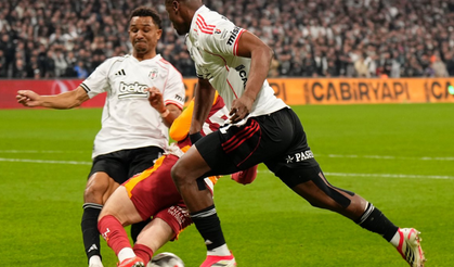 Beşiktaş – Galatasaray Derbisi maçının özeti ve golleri şöyle: