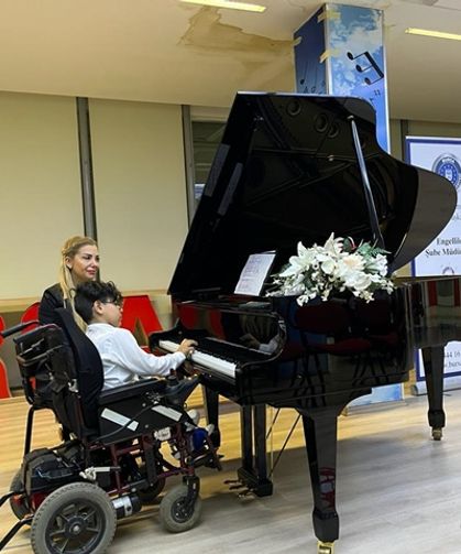Bursa'da unutulmaz piyano resitali