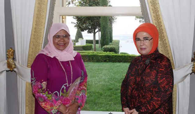 Emine Erdoğan, lider eşleri ve BM Habitat İcra Direktörü Sharif ile görüştü