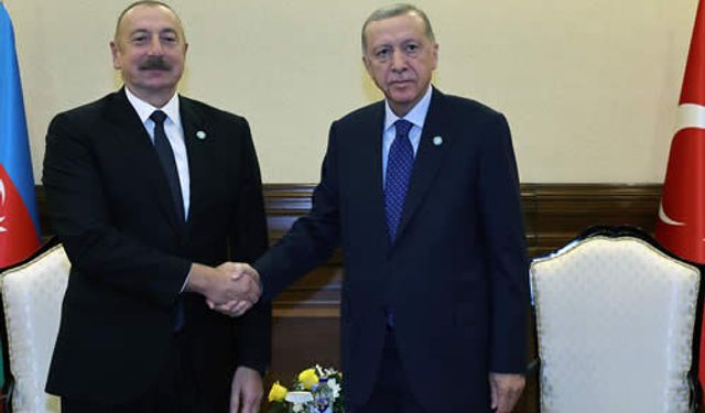 Cumhurbaşkanı Erdoğan, Azerbaycan Cumhurbaşkanı Aliyev ile bir araya geldi
