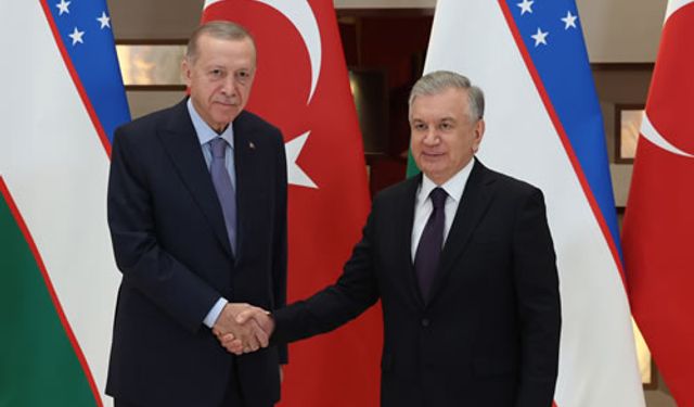 Cumhurbaşkanı Erdoğan, Özbekistan Cumhurbaşkanı Mirziyoyev ile görüştü