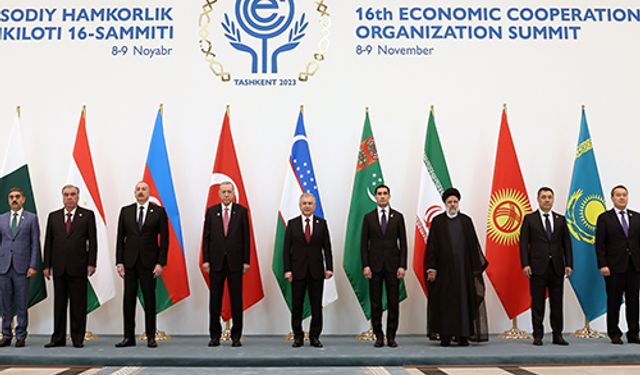 Cumhurbaşkanı Erdoğan, Ekonomik İşbirliği Teşkilatı 16. Liderler Zirvesi’ne katıldı