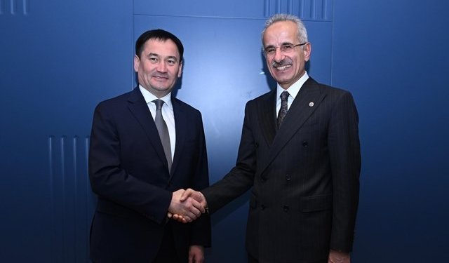 Abdülkadir Uraloğlu Özbekistan'da