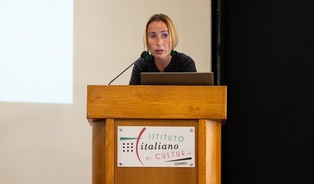 Yoğun katılımla geçti