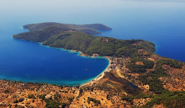 Marmaris Belediyesi'nden mühürlenen otel ve devre mülk inşaatıyla ilgili açıklama: '104 milyon 757 bin lira ceza'