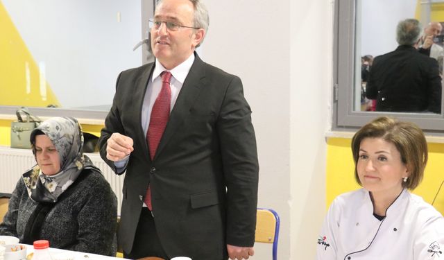 BUİKAD İFTARDA ÖĞRENCİLERLE  BULUŞTU