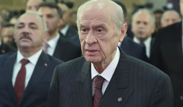 Bahçeli: CHP'nin kurultayı siyaset ve demokrasi hayatımıza taze, yeni bir nefes vermek yerine kara leke olarak geçmiştir