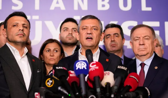 CHP kurultayında Özgür Özel tek aday: Berhan Şimşek yeterli delegeye ulaşamadı