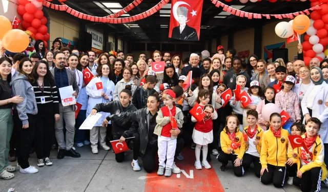 Beşiktaşlı sporcu ve ünlülerden çocuklara moral veren ziyaret