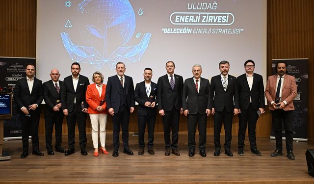 BTSO ‘Geleceğin Enerji Stratejisi’ Uludağ Enerji Zirvesi’nde Konuşuldu
