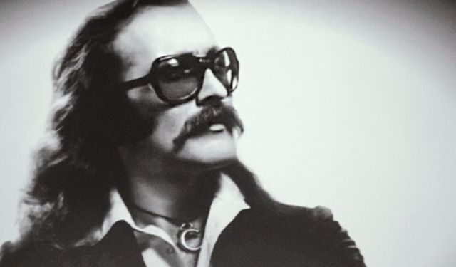 Cem Karaca'nın sürgüne gitme hikayesinden geri dönüş sürecine kadar merak edilenler