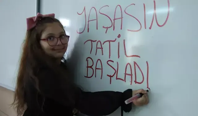 20 Milyonu Aşkın Öğrenci İçin Karne Zili Çaldı