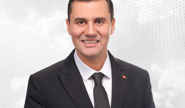 Manisa Büyükşehir Belediye Başkanı Ferdi Zeyrek, evinde geçirdiği elektrik çarpması sonucu hastaneye kaldırıldı.