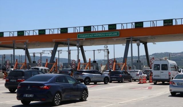 Bayram Yolculuğu Başladı: Bursa Güzergahında Trafik Yoğunluğu Artıyor