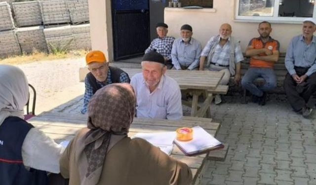 Bursa'da Tarım Saha Çalışmaları Sürüyor: Çiftçilere Yerinde Bilgilendirme