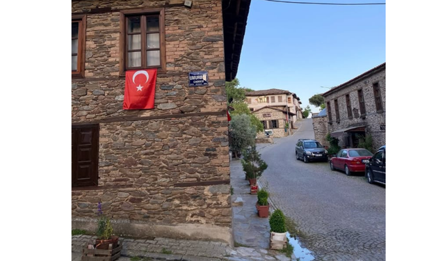 "Yeşil Deniz" Dizisi Nerede Çekildi? İşte O Tarihi Köy: Birgi ve Oyuncu Bilgileri