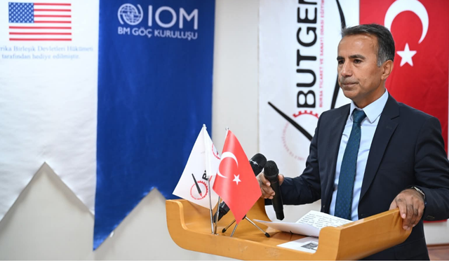 Prof. Dr. Mehmet Karahan Kimdir? Kariyeri ve Akademik Başarıları