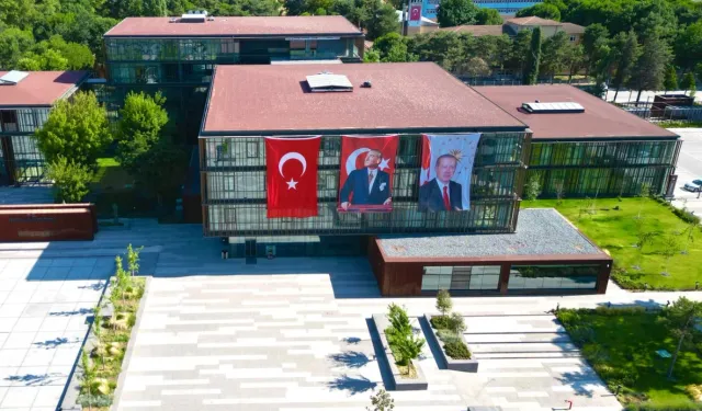 Bursa'da  500 öğrenciye kırtasiye desteği