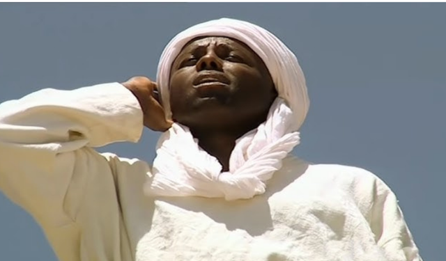 İlk Ezanı Kim Okudu? Ezanın Ortaya Çıkış Hikayesi ve Önemi