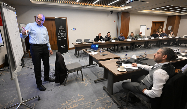 BBS’de ‘B2B Pazarlama ve Satış Eğitimi’  Bursa Business School’da Değer Odaklı Stratejiler Belirlendi