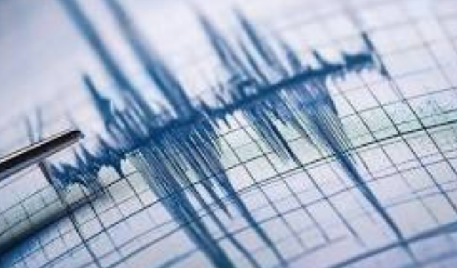 BÖLGESEL DEPREM ALARMI: Sabah Saatlerinde 3 Kez Sallandık!