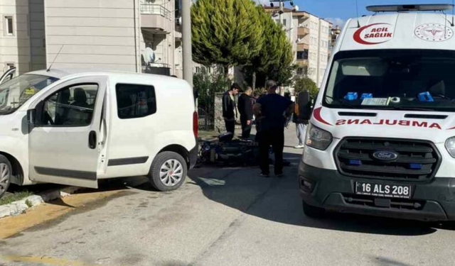 BURSA'DA EHLİYETSİZ SÜRÜCÜ DEHŞETİ: Kuryeye Çarptı, Baba Gerçeği Gizlemeye Çalıştı!