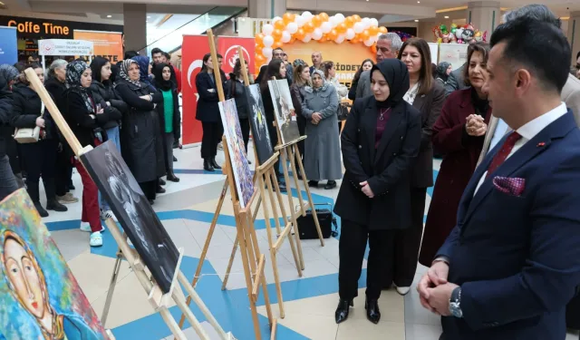 Erzurum'da '25 Kadın 25 Hikâye' sergisi açıldı