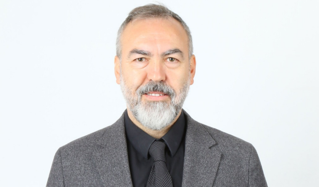 Erhan Öztürk'ten Esnaf Uyarısı: Kırtasiyecinin Zincir Market Kabusu Sona Erdi mi?