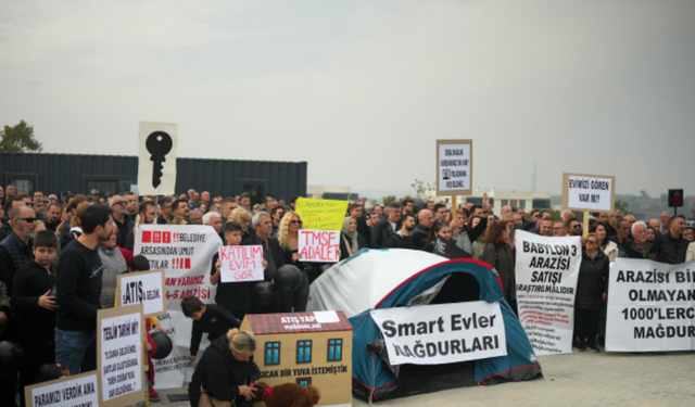 Ev Hayali Kabusa Dönüştü: Atış Yapı Mağdurları Çaresizliklerini Siyah Balonlarla Gökyüzüne Bıraktı!