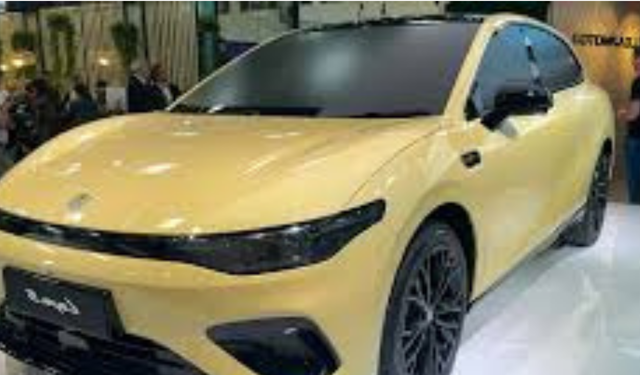 OTOMOBİL GÜNDEMİNDE SICAK GELİŞMELER: 13 BİN DOLARLIK LEAPMOTOR B05 VE YENİ CLİO BEKLENTİSİ