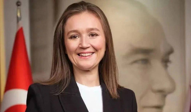 BAŞSAĞLIĞI: Şehzadeler Belediye Başkanı Gülşah Durbay Hayatını Kaybetti