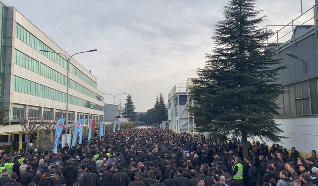 Bursa Reno Çalışanları: “MESS HADDİNİ BİL, İŞÇİNİN SABRINI ZORLAMA!”