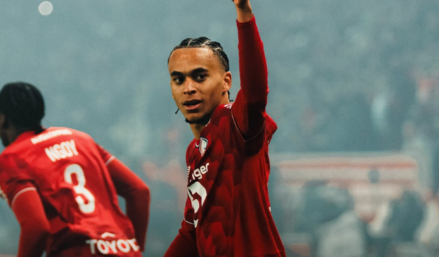 ETHAN MBAPPE ŞOVU! Lille, Marsilya Karşısında Milli Kaleci Berke Özer ve Mbappe İle Güldü (Fransa Ligi)