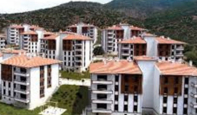 Yüzyılın Konut Projesinde Rekor Başvuru! 8 Milyon 840 Bin Kişi TOKİ İçin Sıraya Girdi