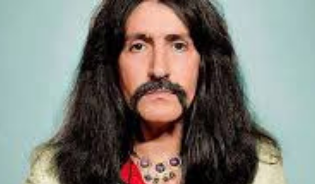 Barış Manço'nun Bıyık Bırakmasının Gerçek Sebebi Nedir? Sadece İmaj Değilmiş! İşte O Kaza ve Ardındaki Hüzünlü Hikaye