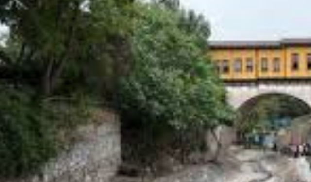 Bursa Gökdere’de Sabah Hareketliliği: Dere Yatağında Erkek Cesedi Bulundu