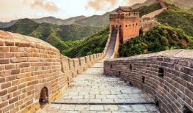 Çin Seddi Neden Yapıldı? Türk Akınları mı, Yoksa Strateji mi?