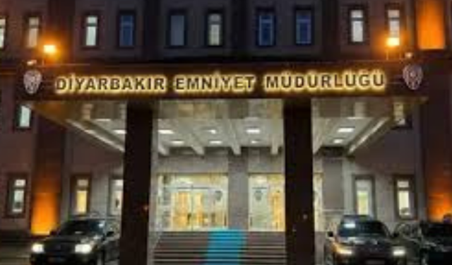 Diyarbakır İl Emniyet Müdürlüğü’ne EYP’li Saldırı Girişimi! Valilikten Son Dakika Açıklaması