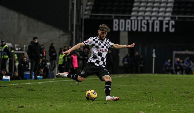 Galatasaray'dan Sağ Bek Bombası: Trabzonspor’un Eski Yıldızı Pedro Malheiro Geri Dönüyor!