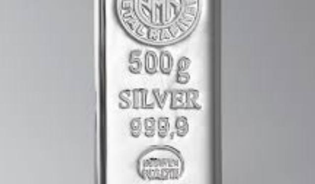 Gümüşte "Beyaz Metal" Devrimi: Ons 100 Doları, Gram 150 TL'yi Devirdi!