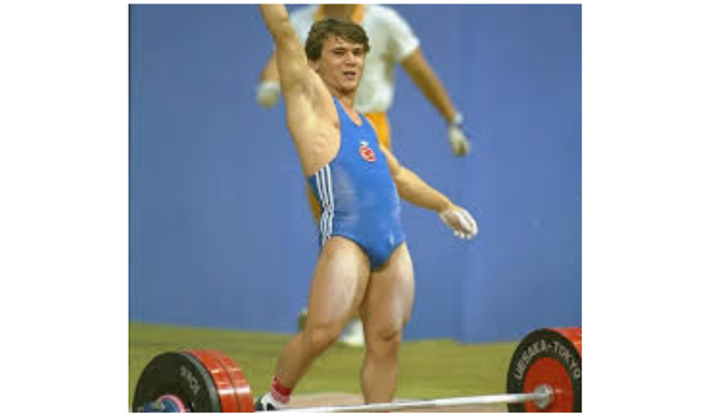 Naim Süleymanoğlu Kimdir, Neden Öldü? "Cep Herkülü"nün Başarılarla Dolu Hayat Hikayesi