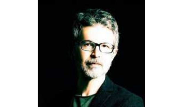 Prof. Dr. Ahmet Karacalar: "Nanoteknoloji ve Derin SMAS Lift Yüz Germeyi Şekillendiriyor"