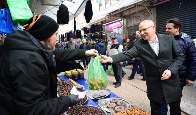 AK Parti Bursa İl Başkanı Davut Gürkan'dan Çarşı Esnafına Ziyaret