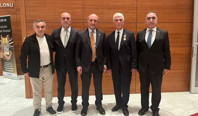 Bursa Milletvekili Mehmet Atmaca ve Heyeti Kosova Bağımsızlık Günü Etkinliğine Katıldı