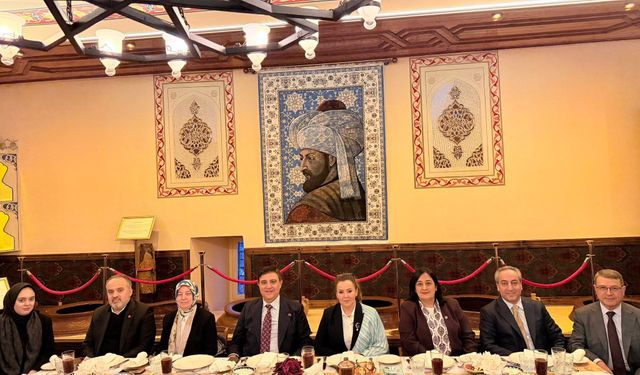 Bursalı Emine Elmas'tan Gurur Veren Başarı