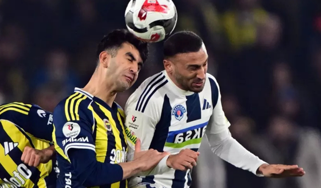 Cenk Tosun'a Kadıköy'de Büyük Tepki! Neden Islıkladı?