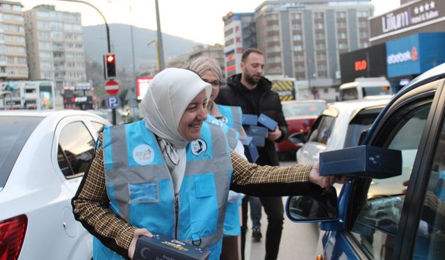 Emine Yavuz Gözgeç'in Katılımıyla Bursa'da İftara Hazırlık Programı