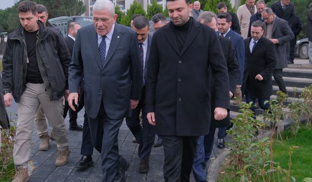 İYİ Parti Lideri Müsavat Dervişoğlu Bursaspor'u Ziyaret Etti